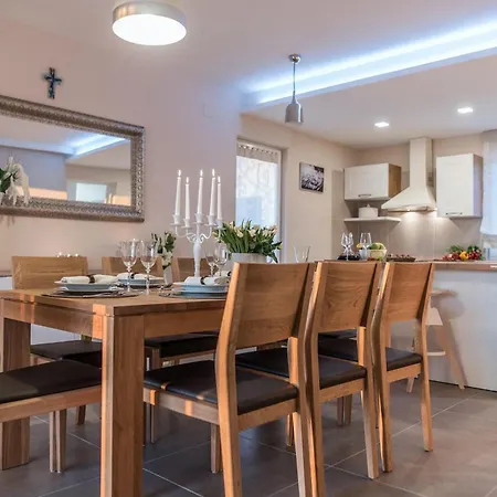 Providenca Holiday home *