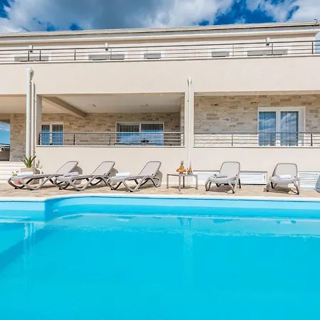 Providenca Holiday home *