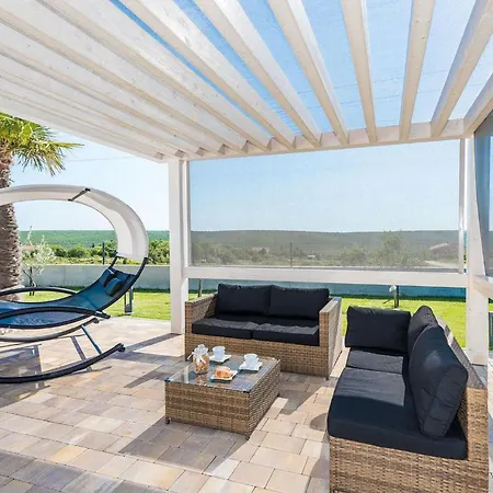 Providenca Holiday home *